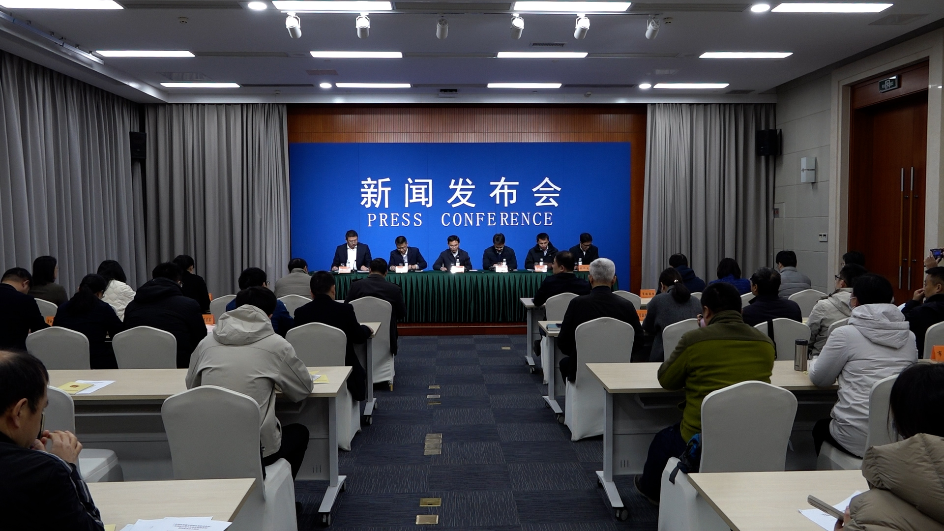 《蘇州市智能車聯網發展促進條例》《蘇州市公共汽車客運管理條例》新聞發布會