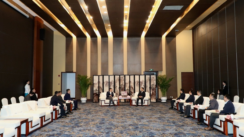 吴庆文会见绿城中国董事局主席刘成云